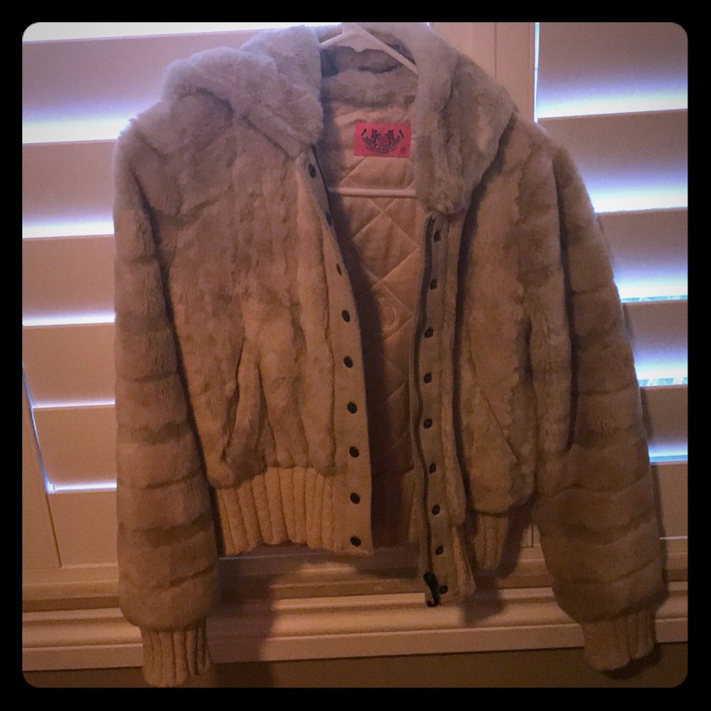 Barely used juicy couture jacket cream fur